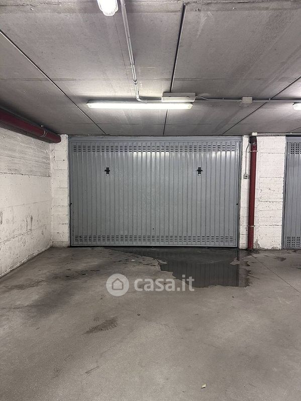 Garage/Posto auto in Affitto in Via Lionello Stock 1 a Trieste
