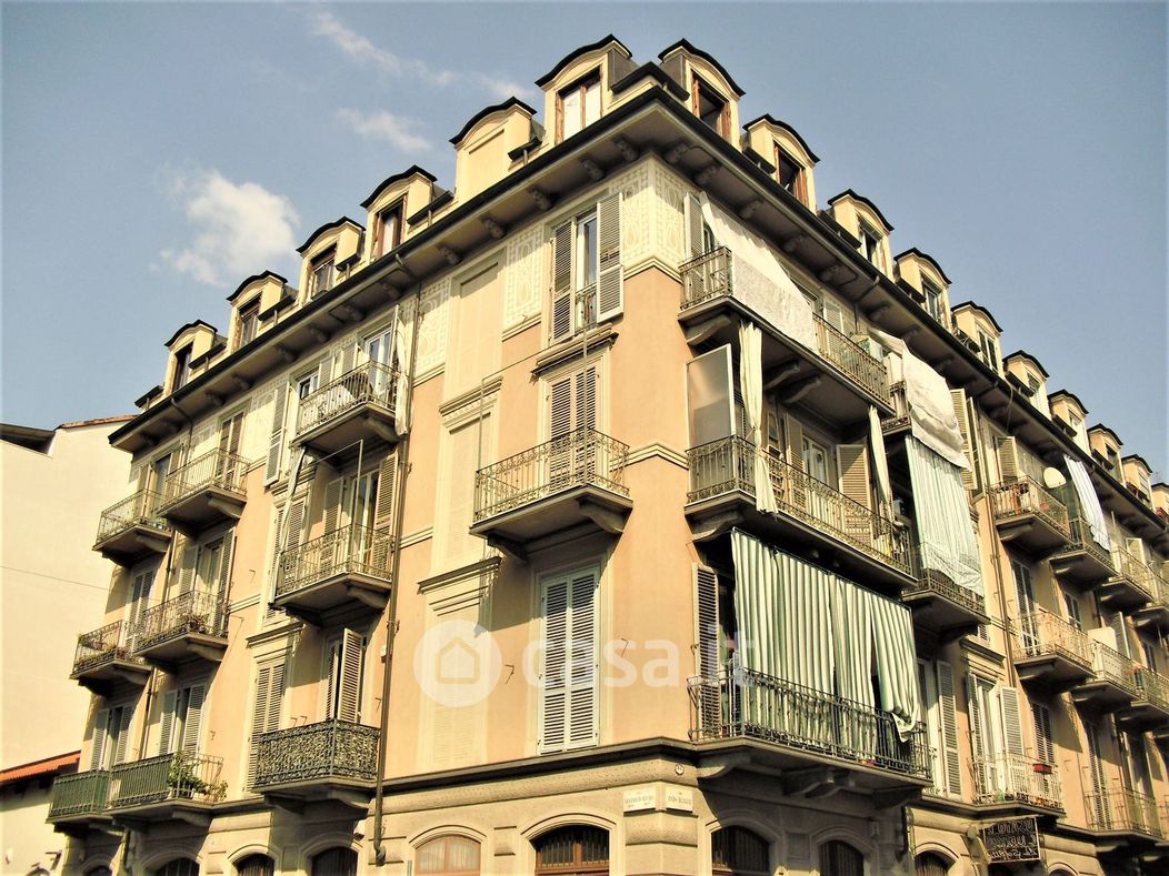 Appartamento in Vendita in Via Graziadio Ascoli 10 a Torino