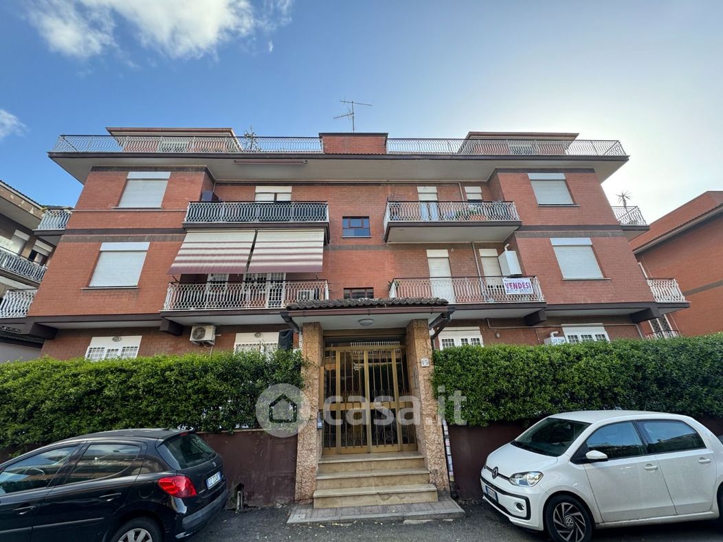 Appartamento in Vendita in Via Zaccanopoli 15 a Roma