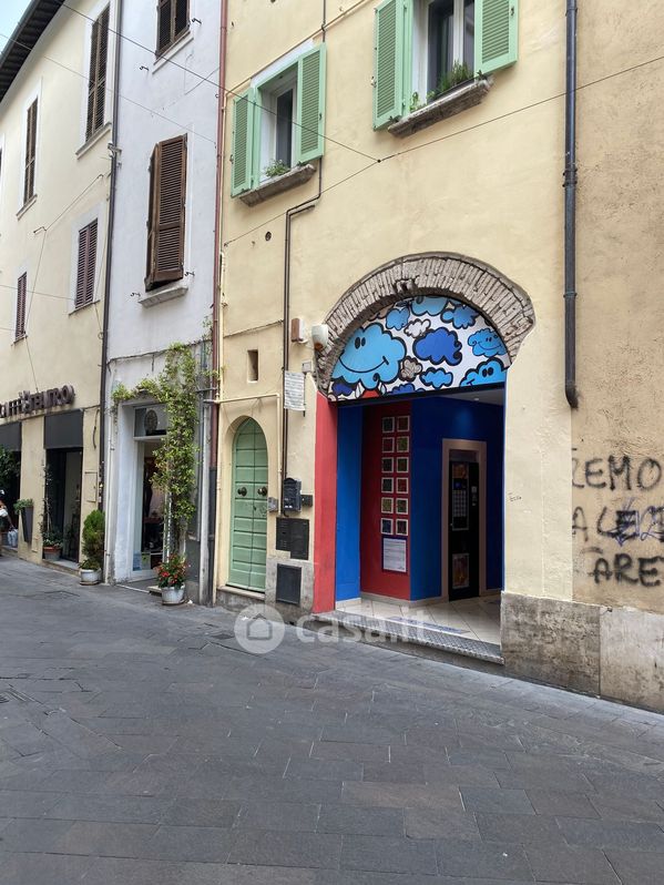 Negozio/Locale commerciale in Vendita in Corso Vecchio a Terni