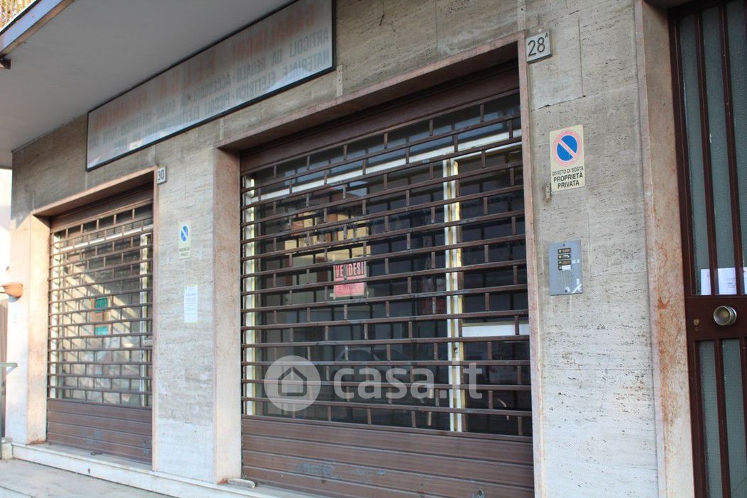 Negozio/Locale commerciale in Vendita in Via del Gallo 30 a Brescia