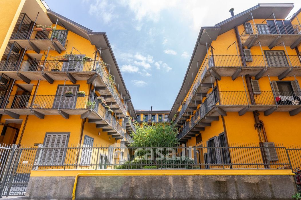 Appartamento in Vendita in Via Eugenio Villoresi 23 A a Milano
