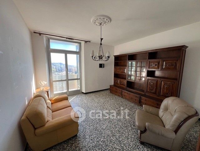 Appartamento in Vendita in Via Cravasco a Genova