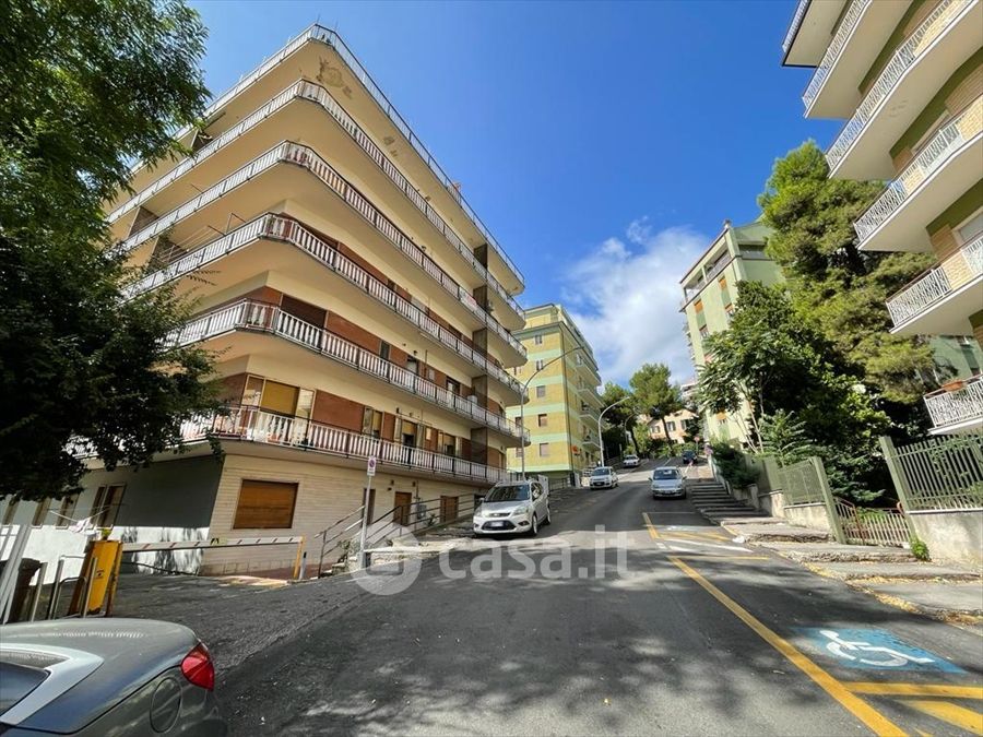 Appartamento in Vendita in Via Eugenio Bruno 24 a Chieti