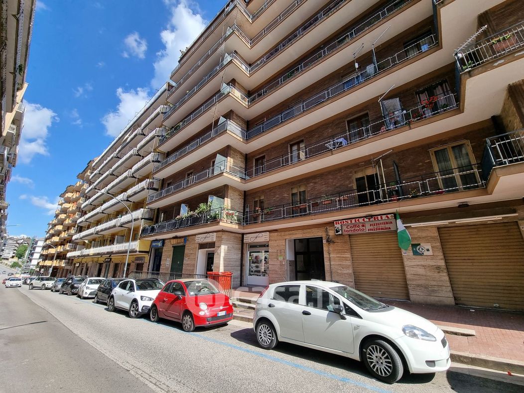 Appartamento in Vendita in Via Piave a Avellino
