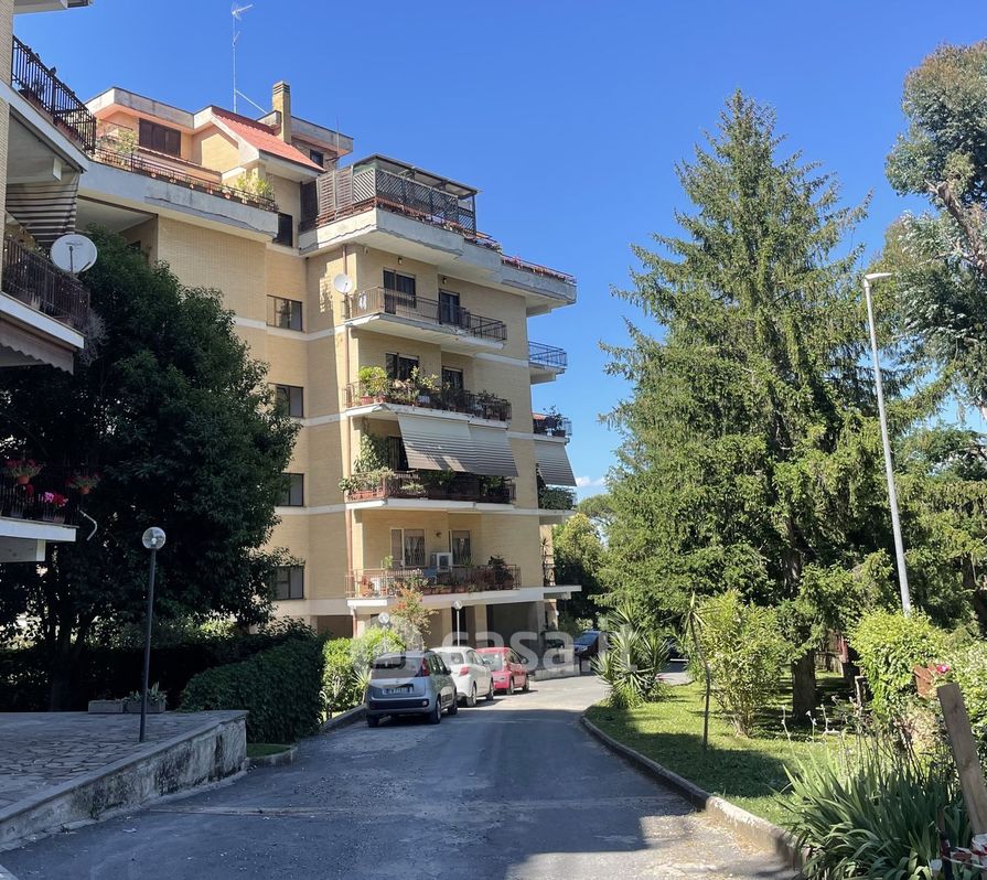 Appartamento in Vendita in Via Giuseppe Silla 21 a Roma