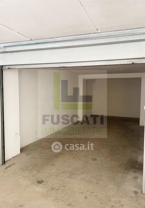 Garage/Posto auto in Vendita in Via del Mare a Marano di Napoli