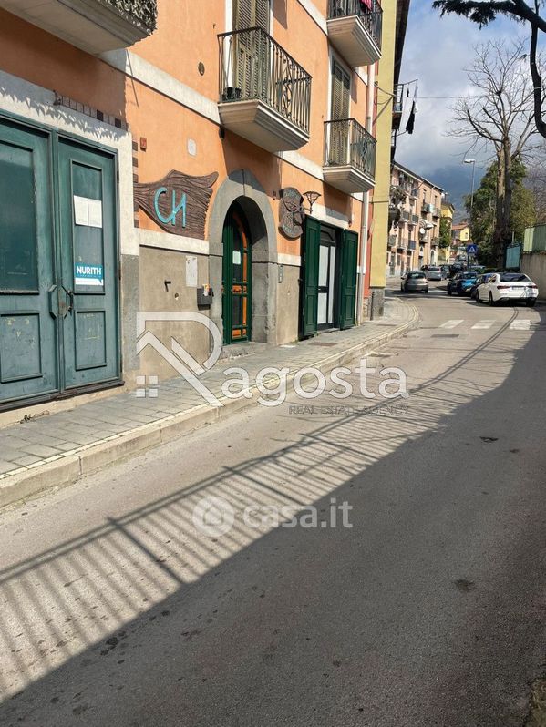 Negozio/Locale commerciale in Affitto in Via Francesco Spirito a Salerno