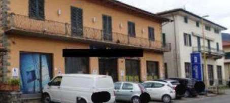 Negozio/Locale commerciale in Vendita in Via Guglielmo Marconi 330 /334 a Abetone Cutigliano