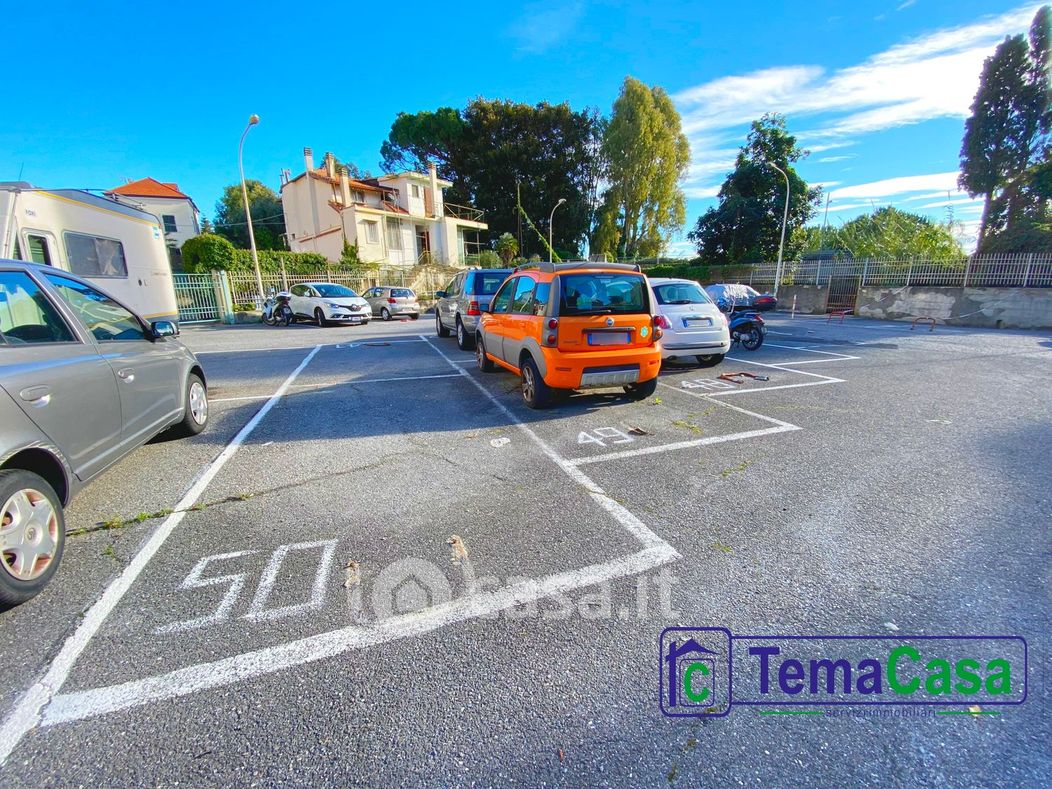 Garage/Posto auto in Vendita in Corso Mazzini 32 a Sanremo