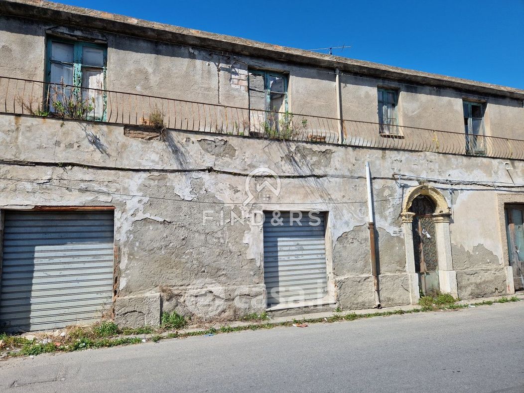 Casa indipendente in Vendita in Via Nazionale San Gregorio a Reggio Calabria