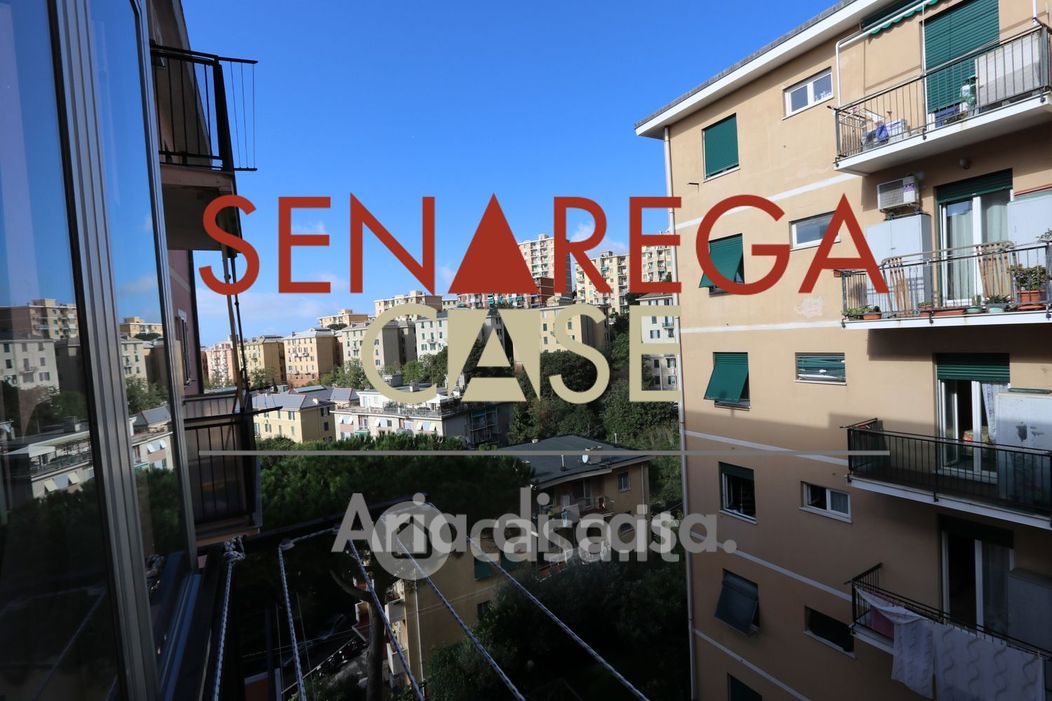 Appartamento in Vendita in Via Carlo Montanari a Genova