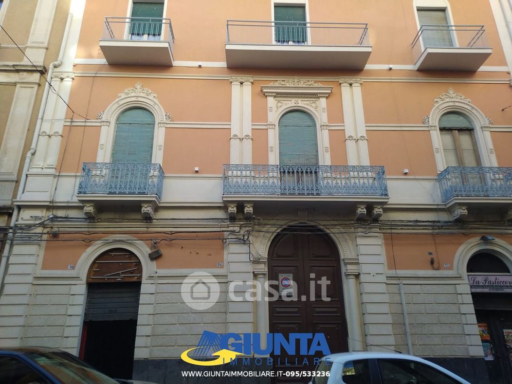 Appartamento in Vendita in Via Monserrato 36 a Catania