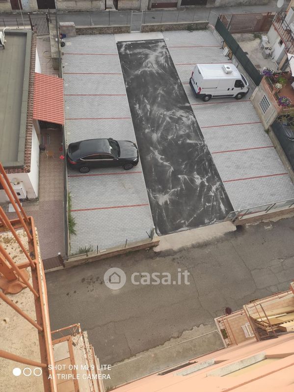 Garage/Posto auto in Vendita in Via della Giustiniana a Roma