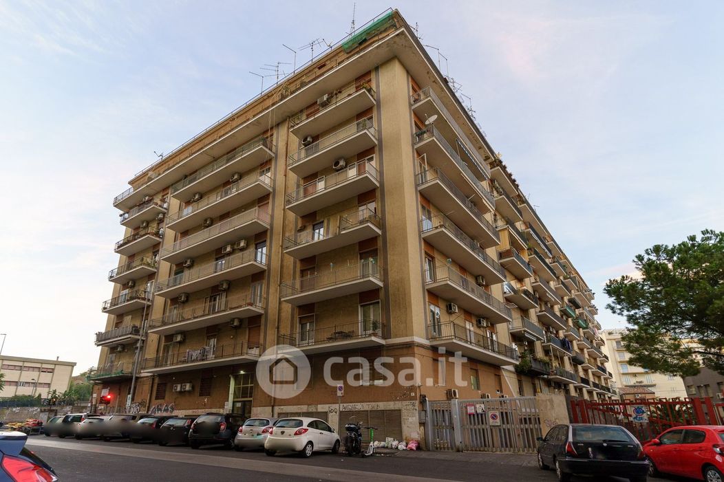 Appartamento in Vendita in Via Salvatore Citelli 4 a Catania