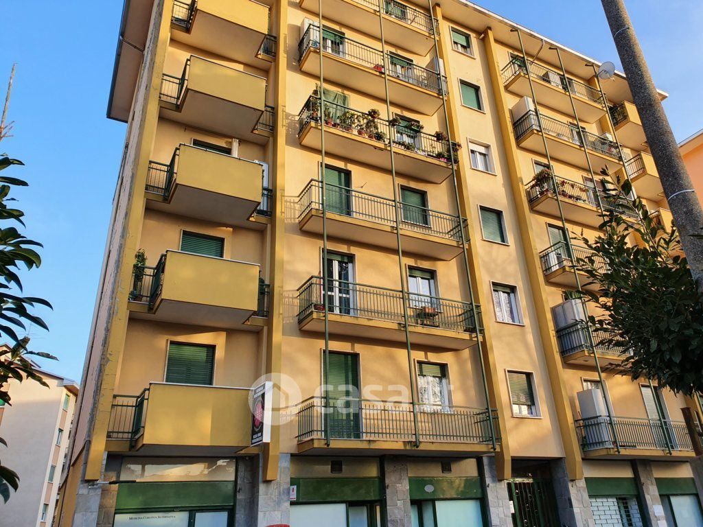 Appartamento in Vendita in Via Fratelli Cairoli a Biella