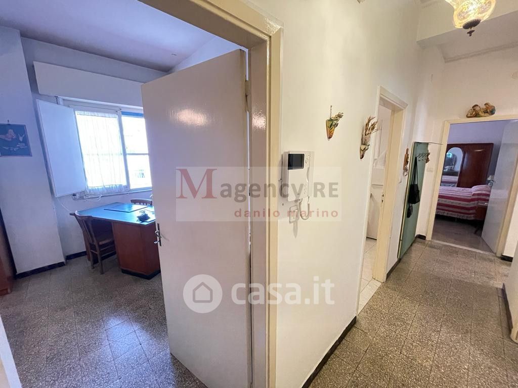 Appartamento in Vendita in Via Esperia 86 a Reggio Calabria