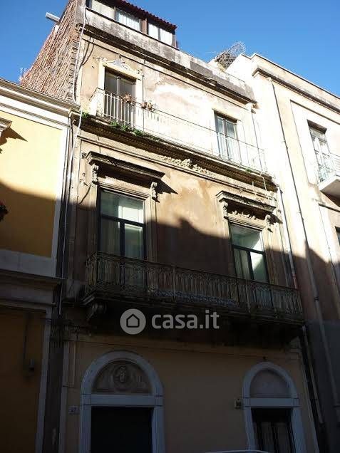 Appartamento in Vendita in Via Aloi 47 a Catania
