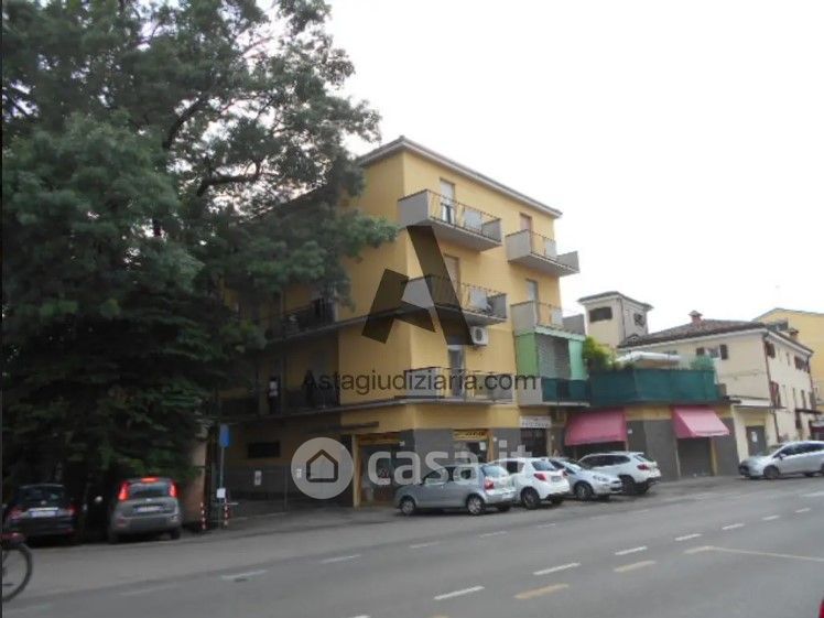 Appartamento in Vendita in Via Vignolese 496 a Modena
