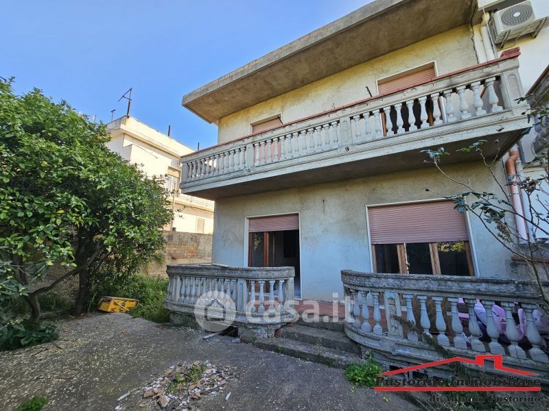 Villa in Vendita in Via Militare 10 a Reggio Calabria