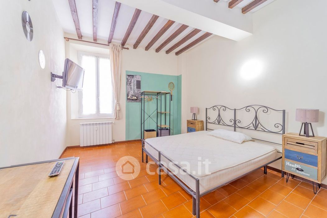 Appartamento in Affitto in Borgo della Posta 23 a Parma