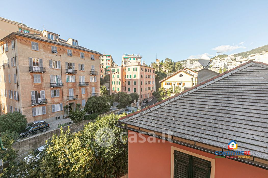 Appartamento in Vendita in Via Gabriele Rossetti 19 a Genova