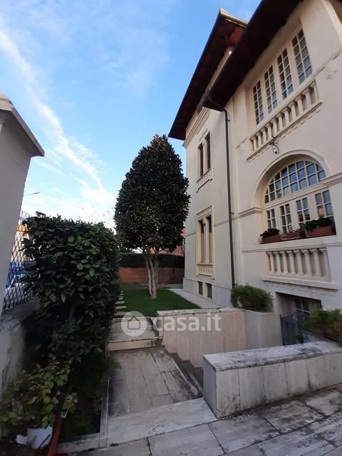 Villa in Vendita in Via Trento a Grosseto