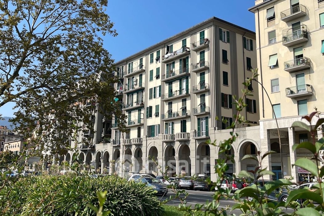 Appartamento in Vendita in Viale italia 121 a La Spezia