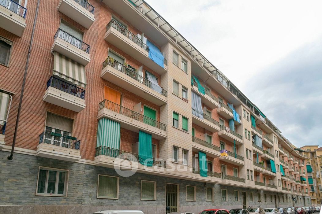 Appartamento in Vendita in Via Oslavia 65 a Torino