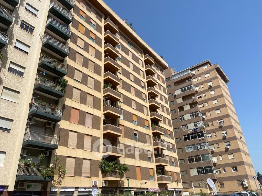 Appartamento in Vendita in Via delle Alpi 86 a Palermo