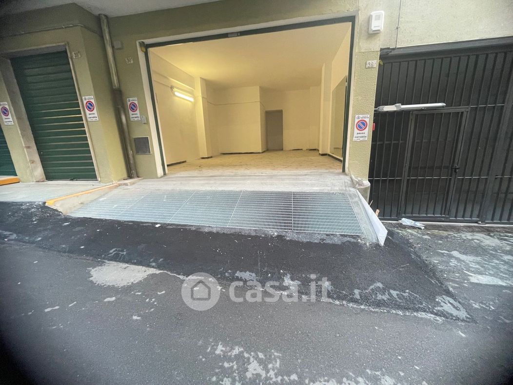 Garage/Posto auto in Vendita in Salita Superiore della Noce 39 Dr a Genova