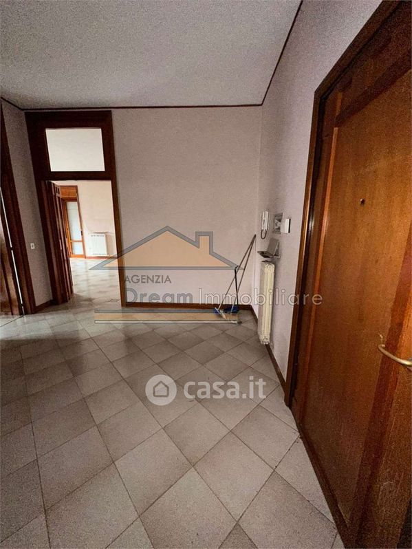 Appartamento in Affitto in Via Fratelli Maristi a Giugliano in Campania
