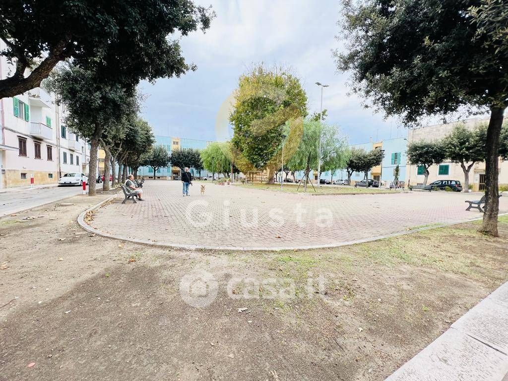 Appartamento in Vendita in Piazza Antonio Muratori 9 a Brindisi