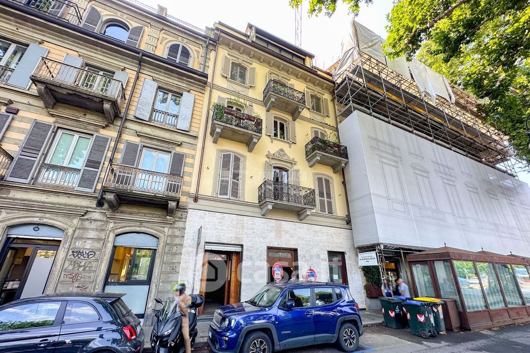 Negozio/Locale commerciale in Vendita in Corso Casale 6 a Torino