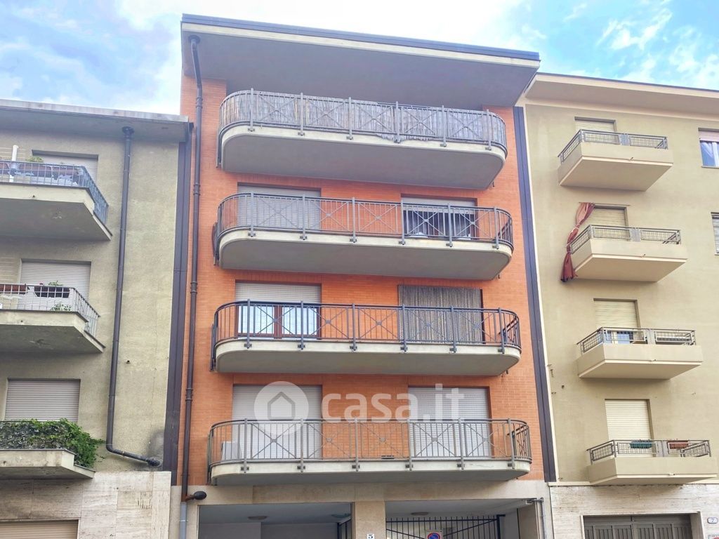 Appartamento in Vendita in Via puccini 5 a Torino
