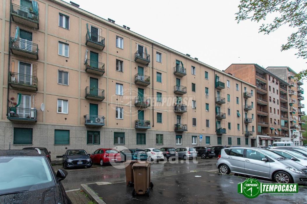 Appartamento in Vendita in Via Latisana a Milano