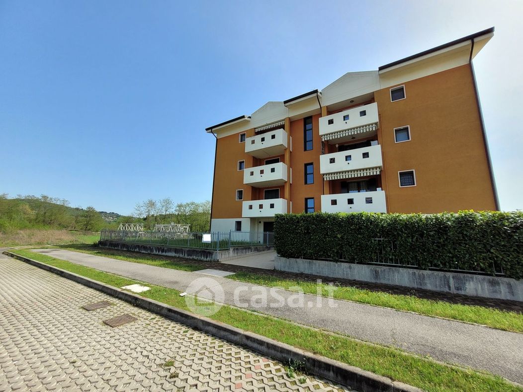 Appartamento in Vendita in Via Gianfranco Miglio 3 a San Martino Buon Albergo