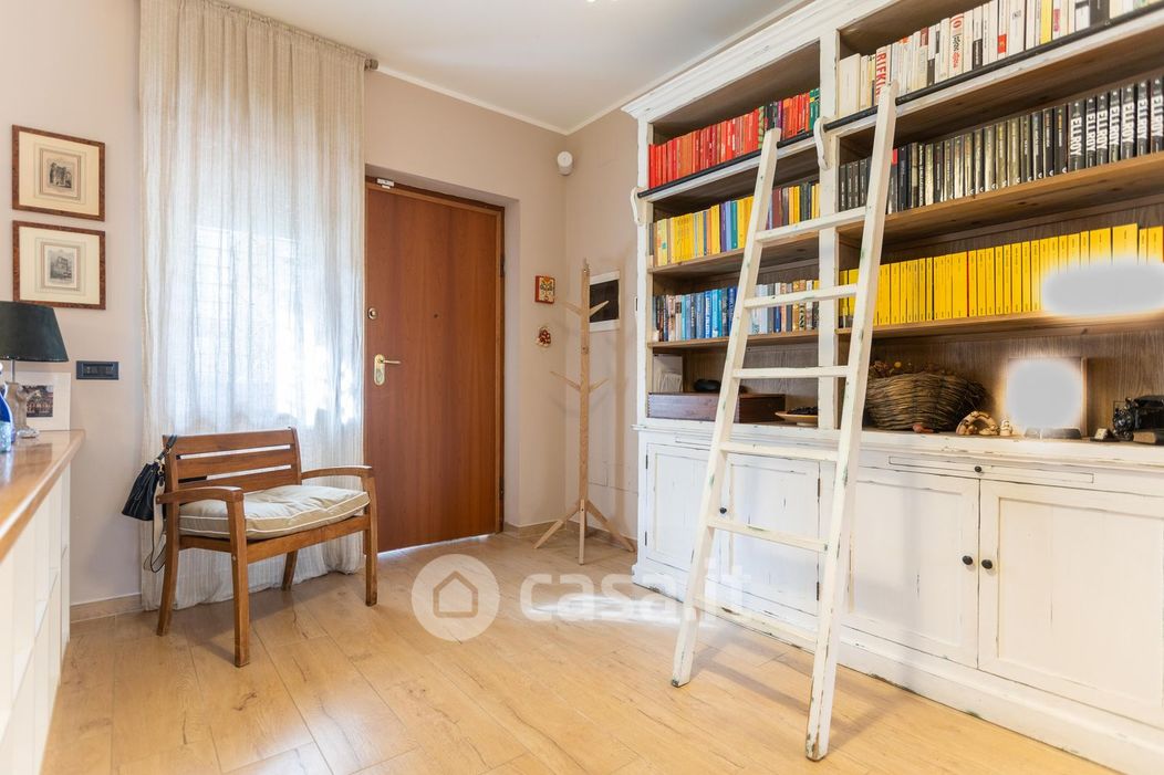 Appartamento in Vendita in Via Andrea Millevoi 439 a Roma