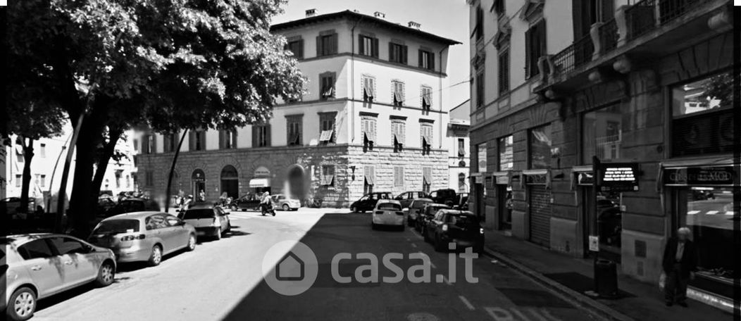 Appartamento in Vendita in Piazza Guglielmo Oberdan 1 a Firenze