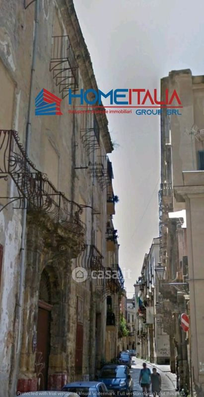 Stabile / Palazzo in Vendita in a Palermo