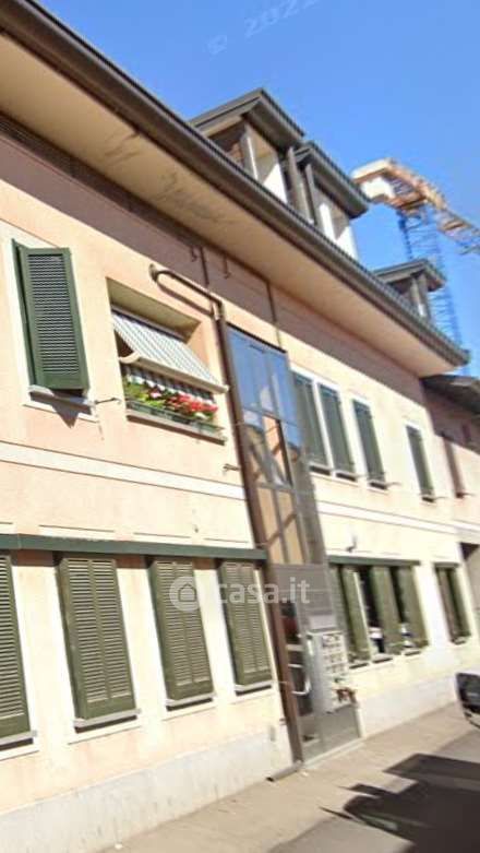 Appartamento in Vendita in Via Antonio Stoppani 8 a Cesano Maderno
