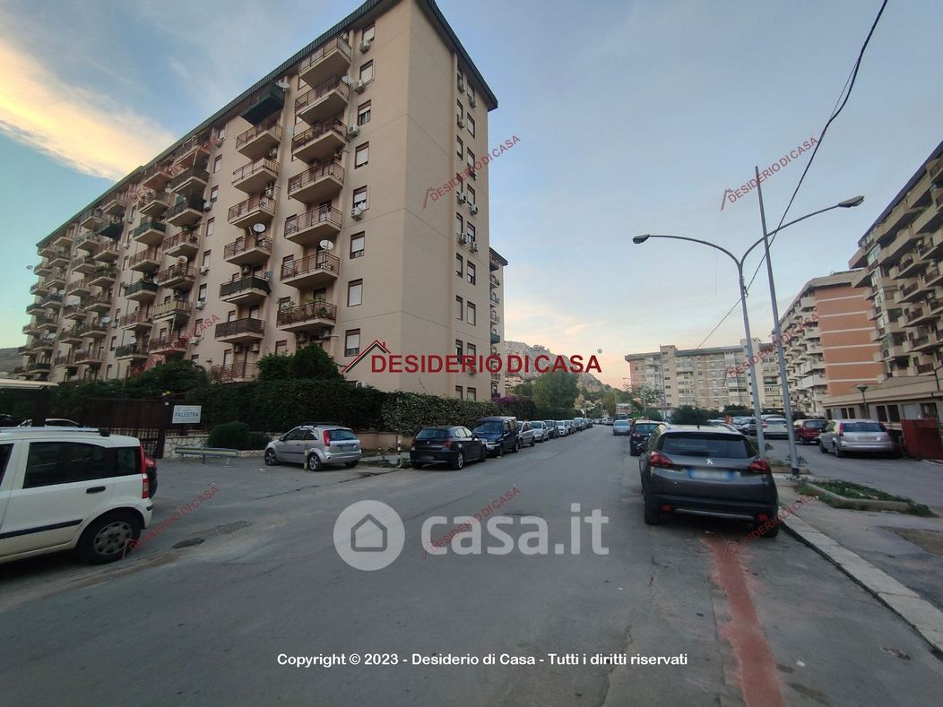 Appartamento in Vendita in Via Caduti sul Lavoro 80 a Palermo