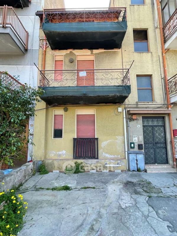 Appartamento in Vendita in Via Antonio Pizzuto a Palermo