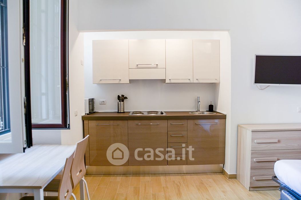 Appartamento in Affitto in Via Scrivia 1 a Milano