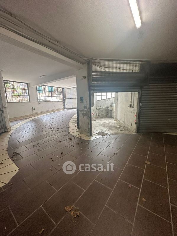 Garage/Posto auto in Vendita in Via Nomentana 326 a Roma