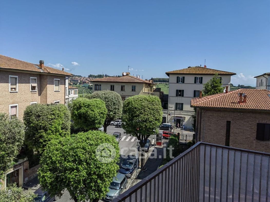 Appartamento in Vendita in Viale Goffredo Mameli a Siena