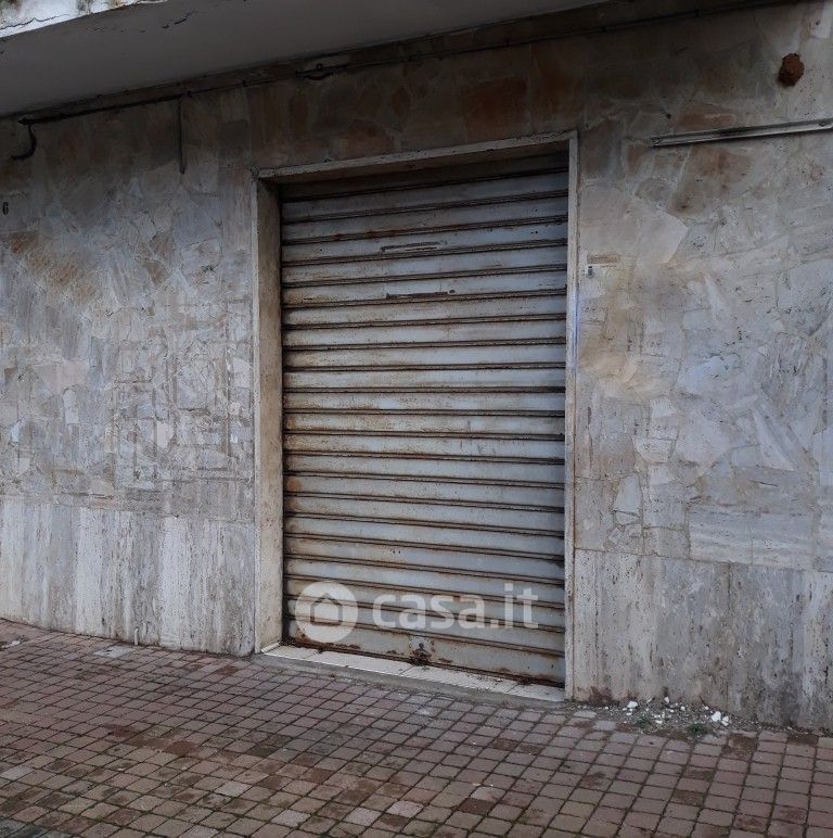 Negozio/Locale commerciale in Vendita in Via Nicola Romano a Airola