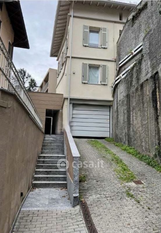 Appartamento in Vendita in Via Giacomo Puccini 19 a Lecco