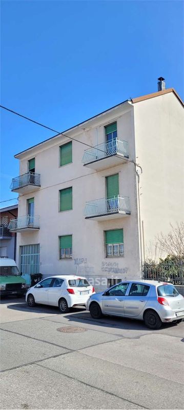 Appartamento in Vendita in Via Front a Torino