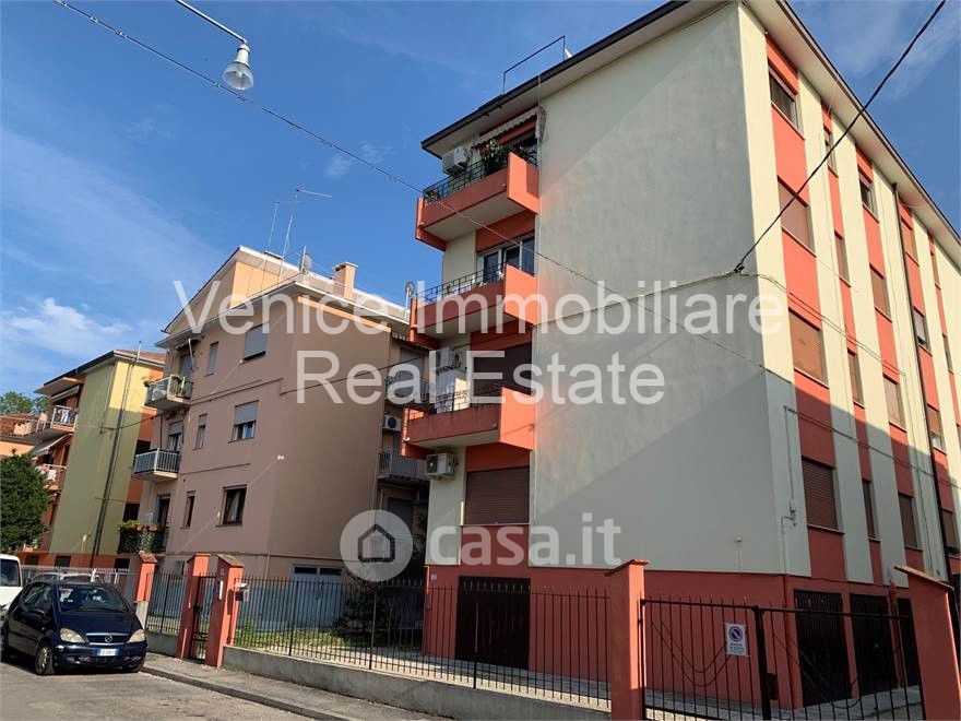 Appartamento in Vendita in Via G. Bergamo a Venezia